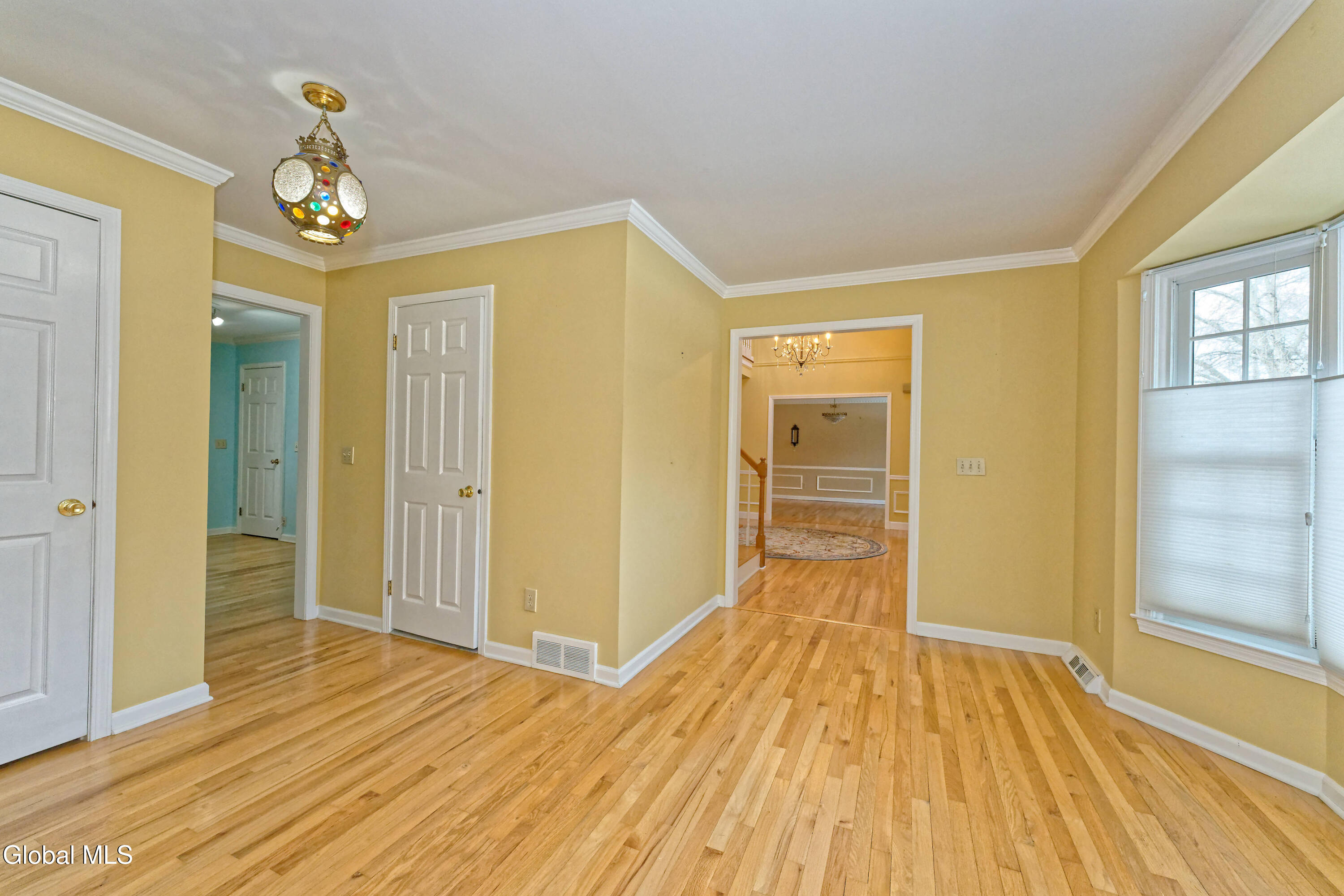 10 Birch Hill Road Albany, NY 12211 - Photo 8 of 66 1 Entryway 4