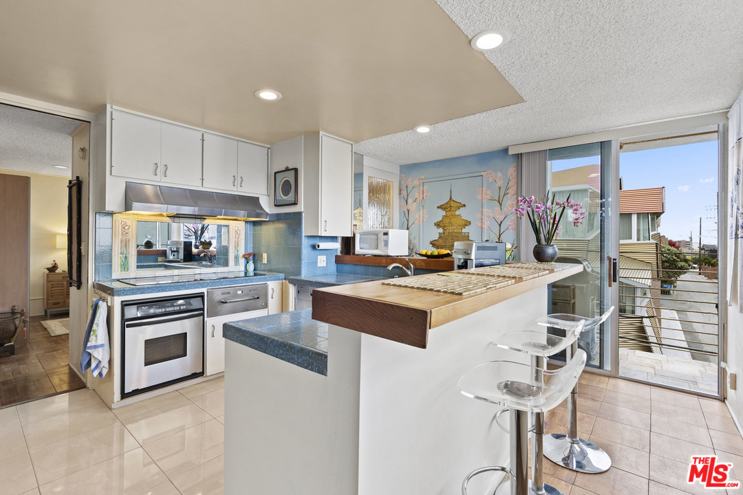 14 Westwind Street Marina del Rey, CA 90292 - Photo 14 of 54