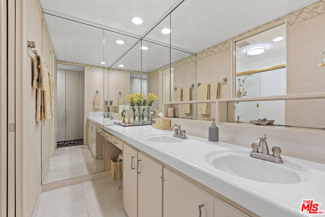 14 Westwind Street Marina del Rey, CA 90292 - Photo 24 of 54