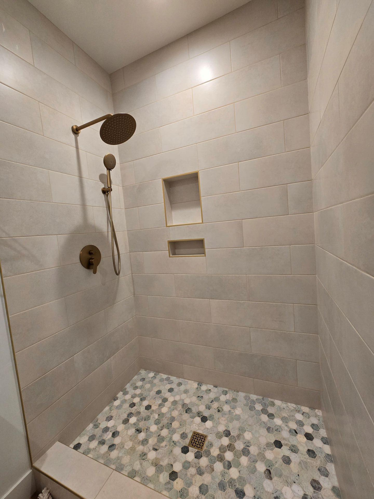 240 Rockinghorse Bend Road Payson, AZ 85541 - Photo 32 of 53 a bathroom with a shower