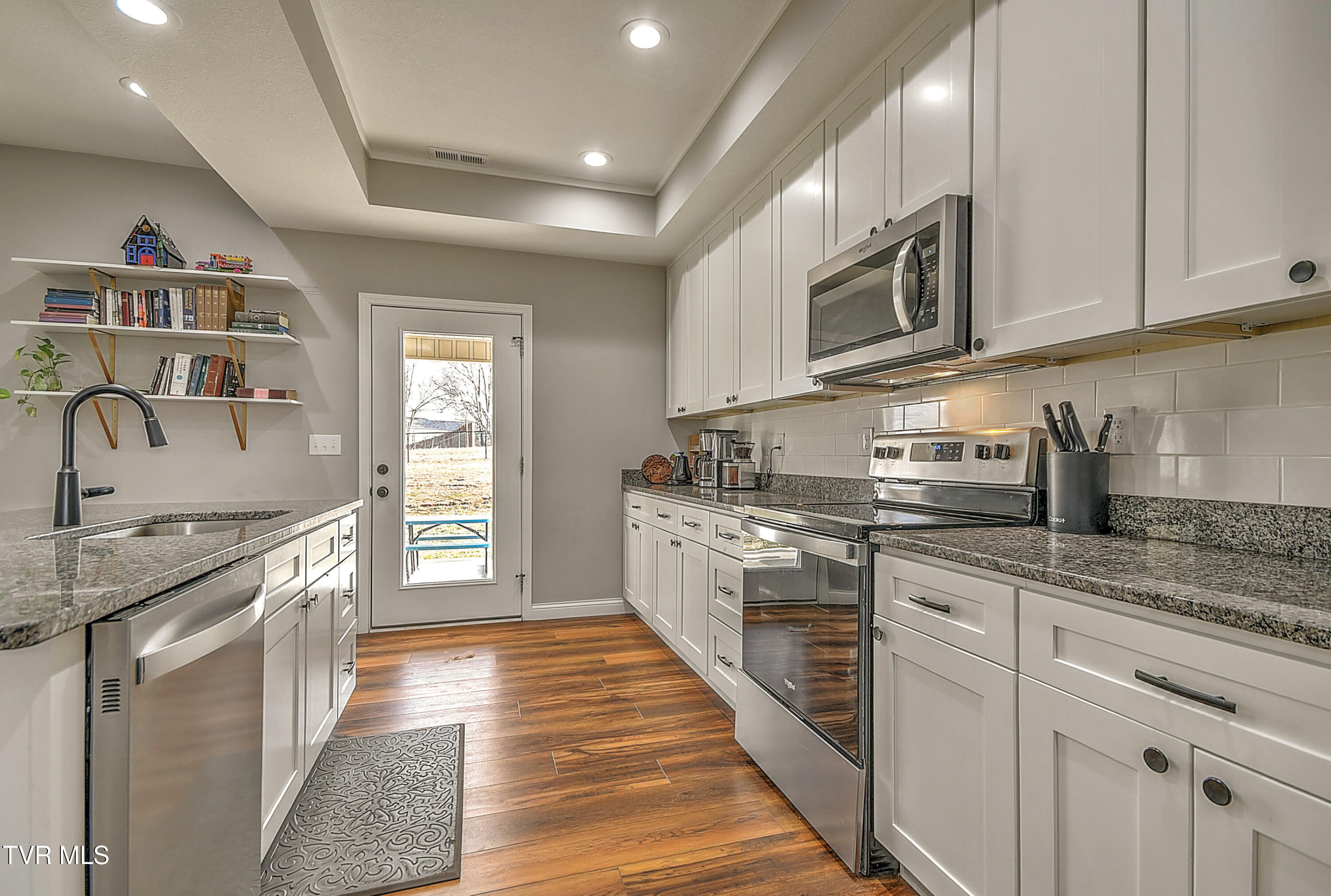 1975 Erwin Highway Greeneville, TN 37745 - Photo 6 of 42 1975 Erwin Hwy CC-9