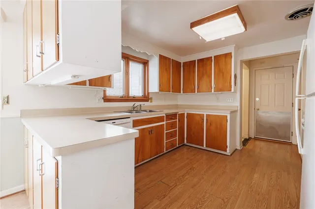 $275,000 | 27 Lincolnshire Road, Webster, NY 14580