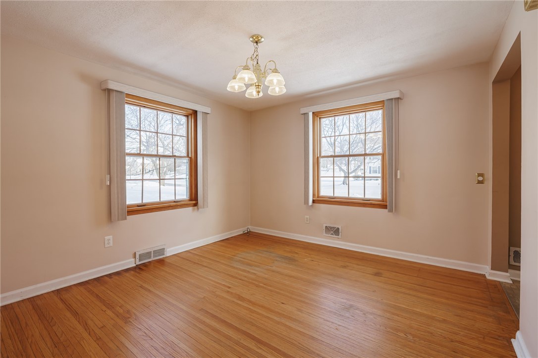 27 Lincolnshire Road Webster, NY 14580 - Photo 8 of 20