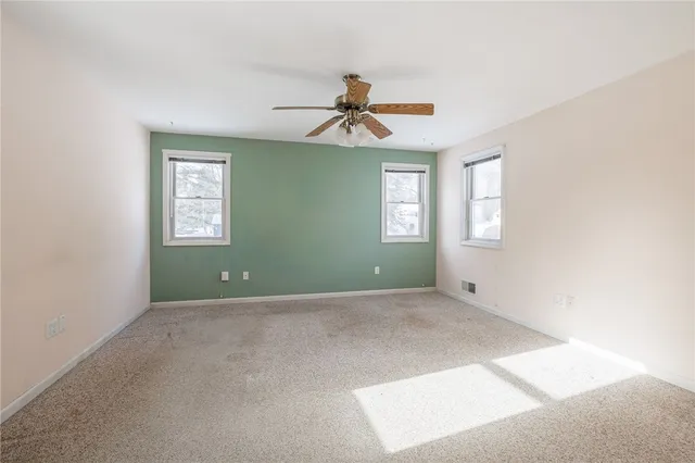 $275,000 | 27 Lincolnshire Road, Webster, NY 14580