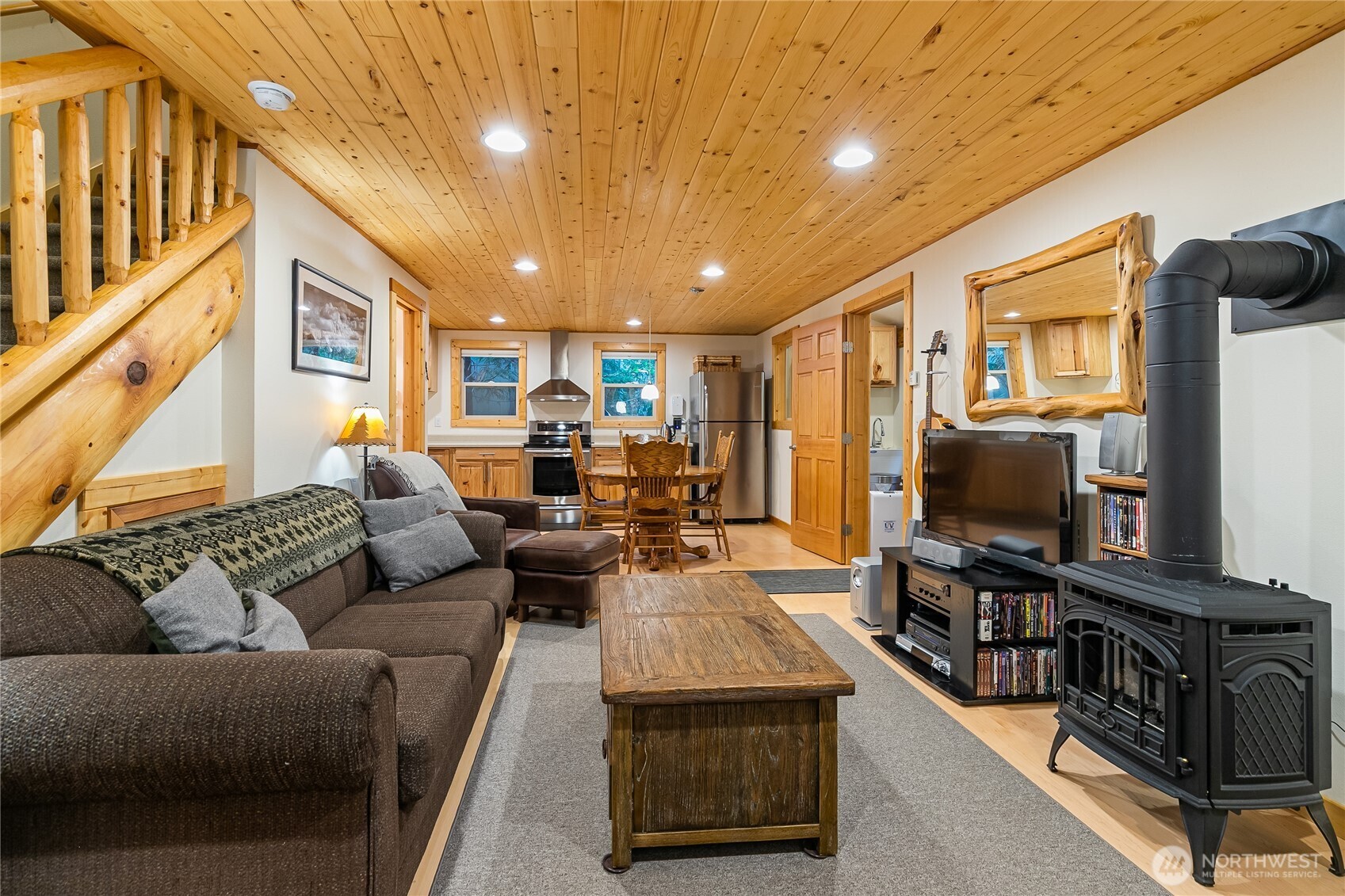 21004 Pinnacle Road Glacier, WA 98244 - Photo 3 of 31 Gallery Image 3
