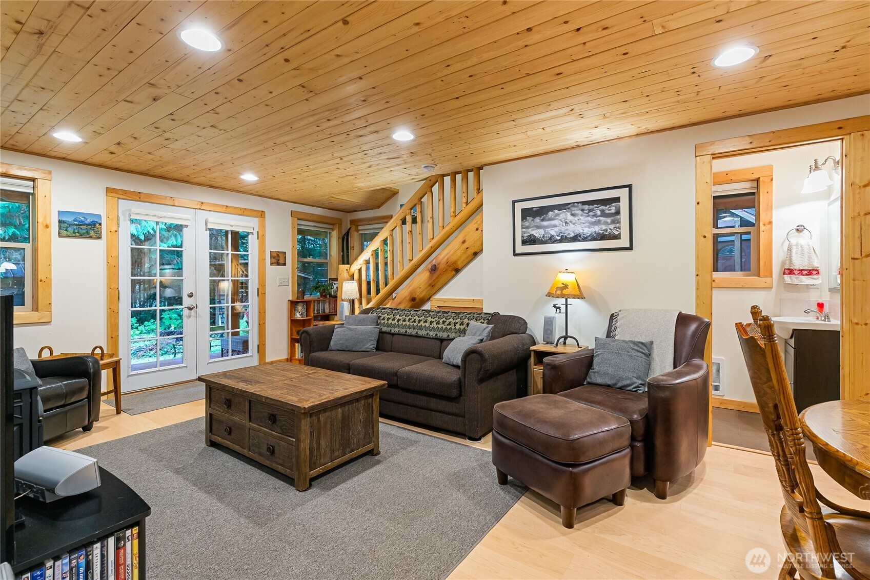 21004 Pinnacle Road Glacier, WA 98244 - Photo 4 of 31 Gallery Image 4