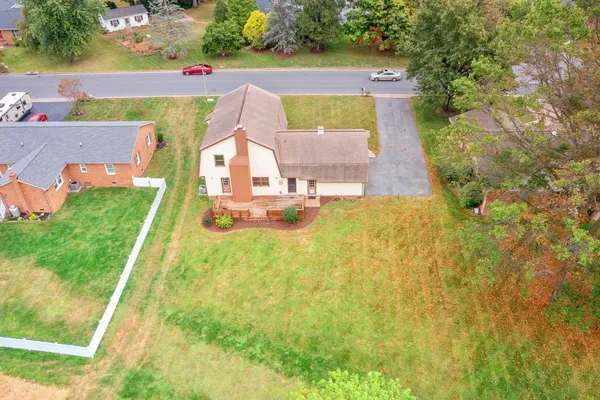 $400,000 | 103 Holly Hill Drive, Bridgewater, VA 22812