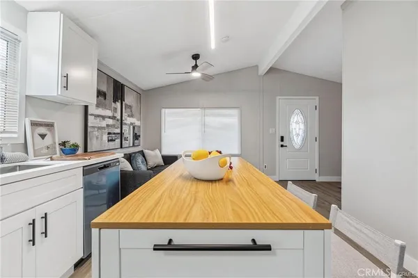$139,999 | 1850 West Orangethorpe Avenue, Unit 25, Fullerton, CA 92833