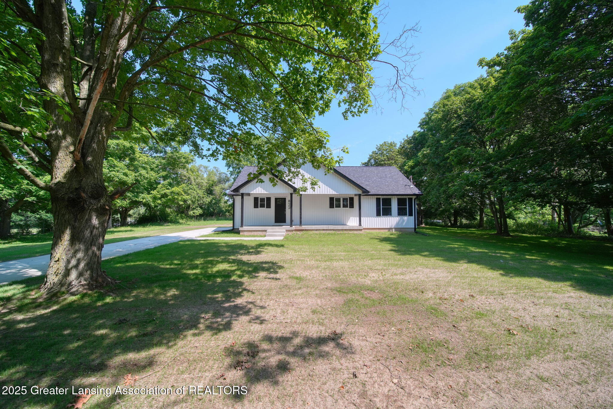 822 Woodworth Road Jackson, MI 49202 - Photo 3 of 37 2-web-or-mls-DSC09079_HDR