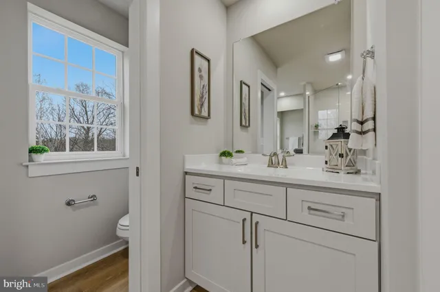 $769,900 | 6 Sheldon Drive, Newark, DE 19711