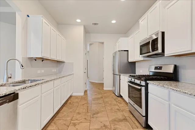 $328,990 | 419 Gettysburg Loop, Elgin, TX 78621