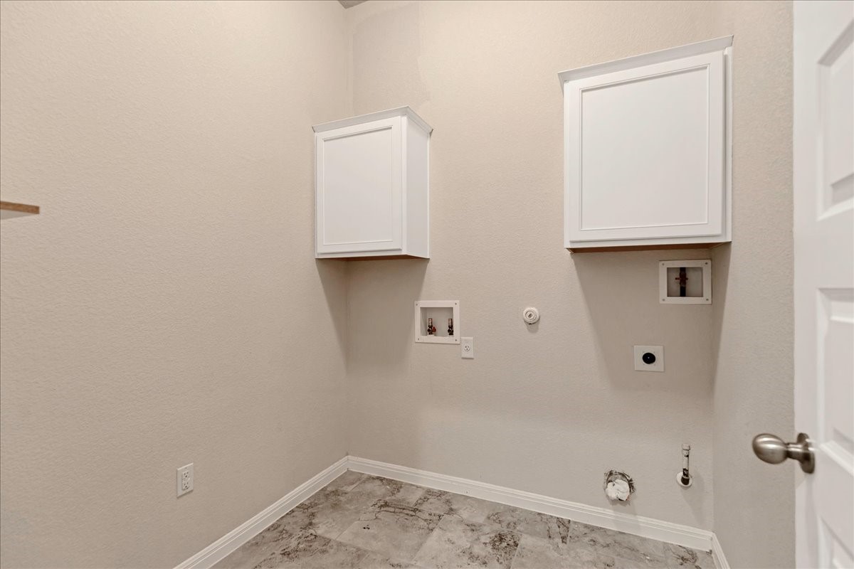 419 Gettysburg Loop Elgin, TX 78621 - Photo 20 of 35