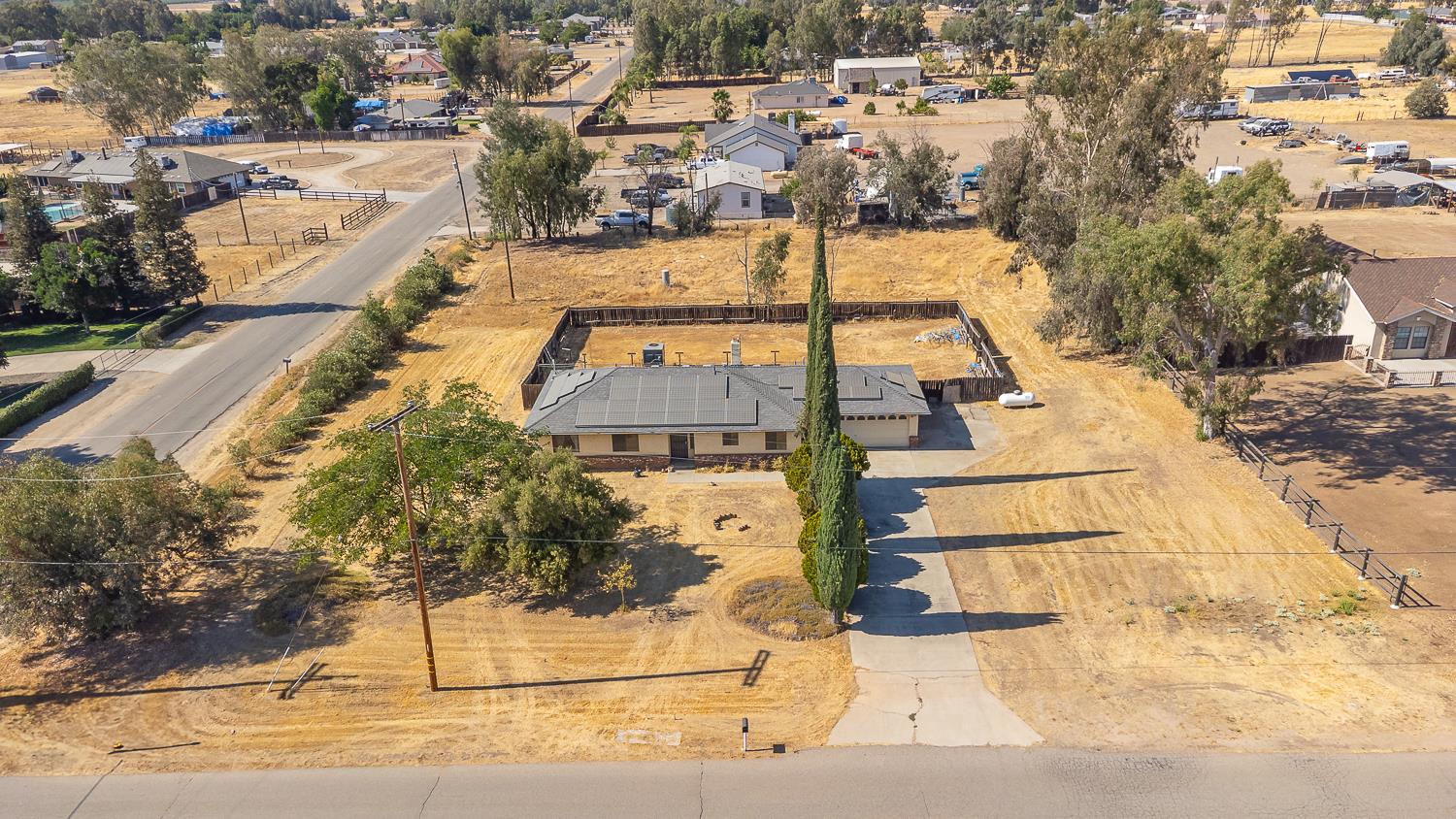 25199 Ave 18 Madera, CA 93638 - Photo 18 of 20 a view of a swimming pool