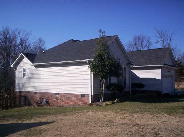 609 Reid School Road Taylors, SC 29687 - Photo 3 of 23 Gallery Image 3