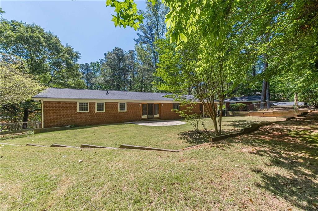 3483 Scenic Drive East Point, GA 30344 - Photo 3 of 40