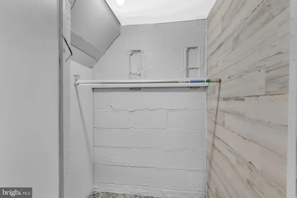 a view of walk in closet