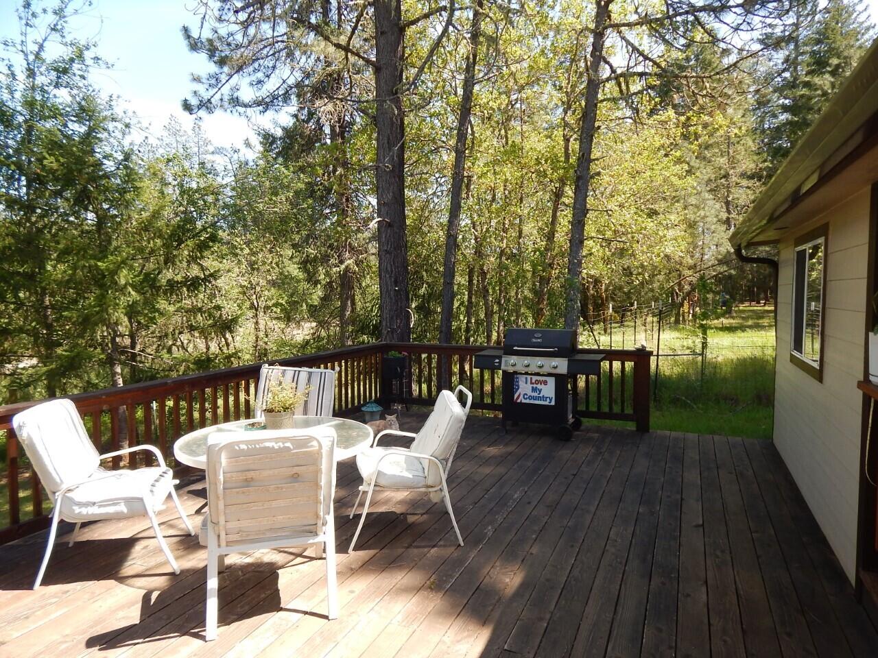 153 Patton Bar Road Cave Junction, OR 97523 - Photo 29 of 42 153 31