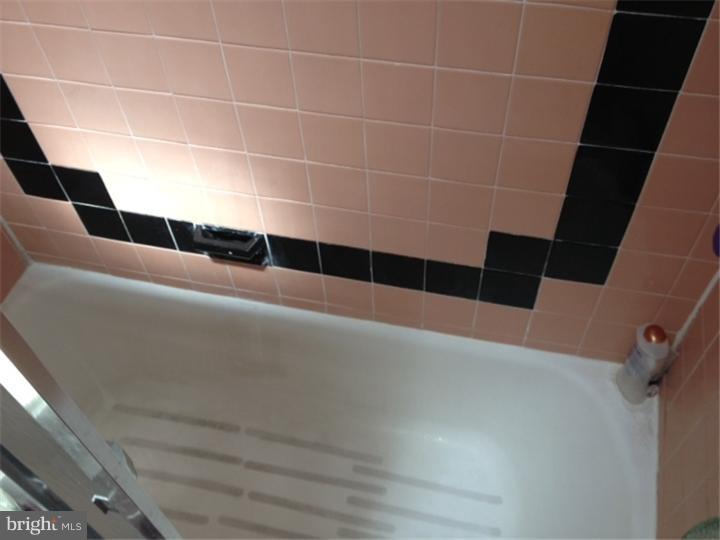 7329 Brentwood Road Philadelphia, PA 19151 - Photo 12 of 14 Bathroom