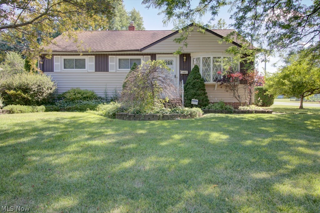 247 Nobottom Road Berea, OH 44017 - Photo 1 of 28 Gallery Image 1
