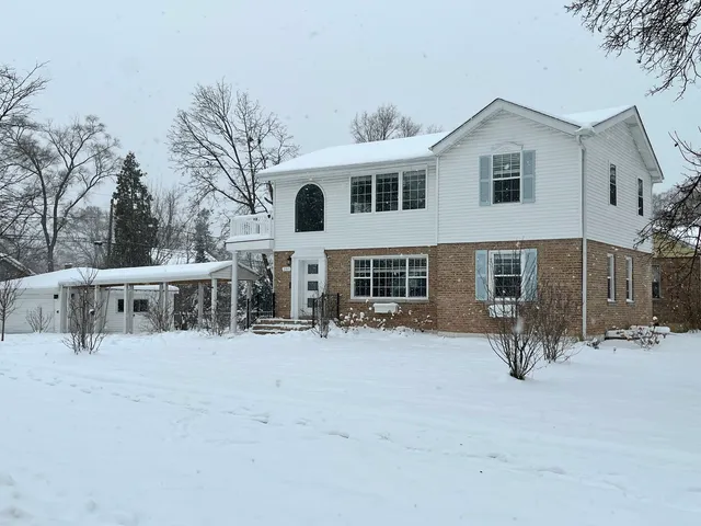 $585,000 | 201 West Potomac Avenue, Lombard, IL 60148
