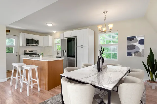 $585,000 | 201 West Potomac Avenue, Lombard, IL 60148