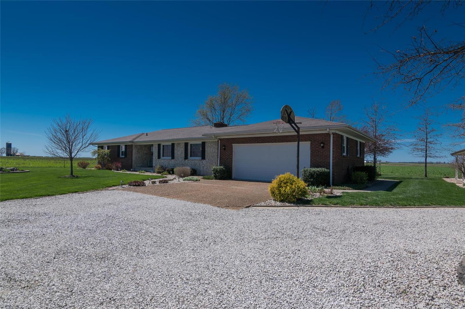 20505 Ellwood Road Highland, IL 62249 - Photo 15 of 37