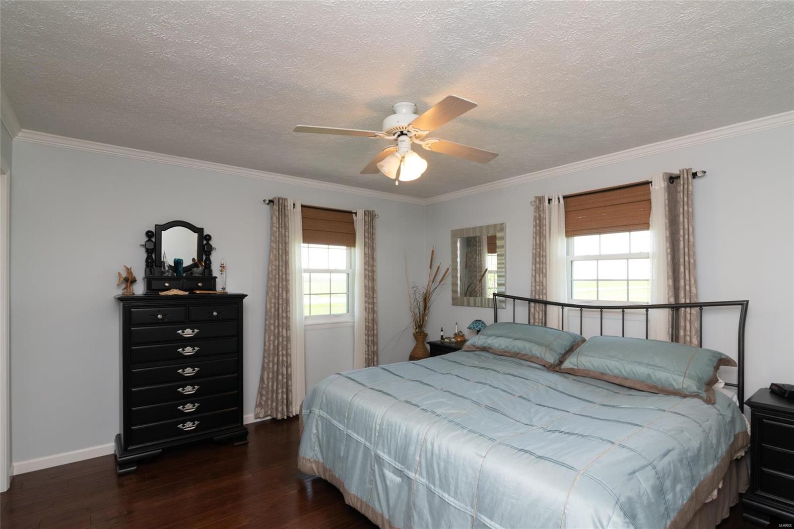 20505 Ellwood Road Highland, IL 62249 - Photo 21 of 37