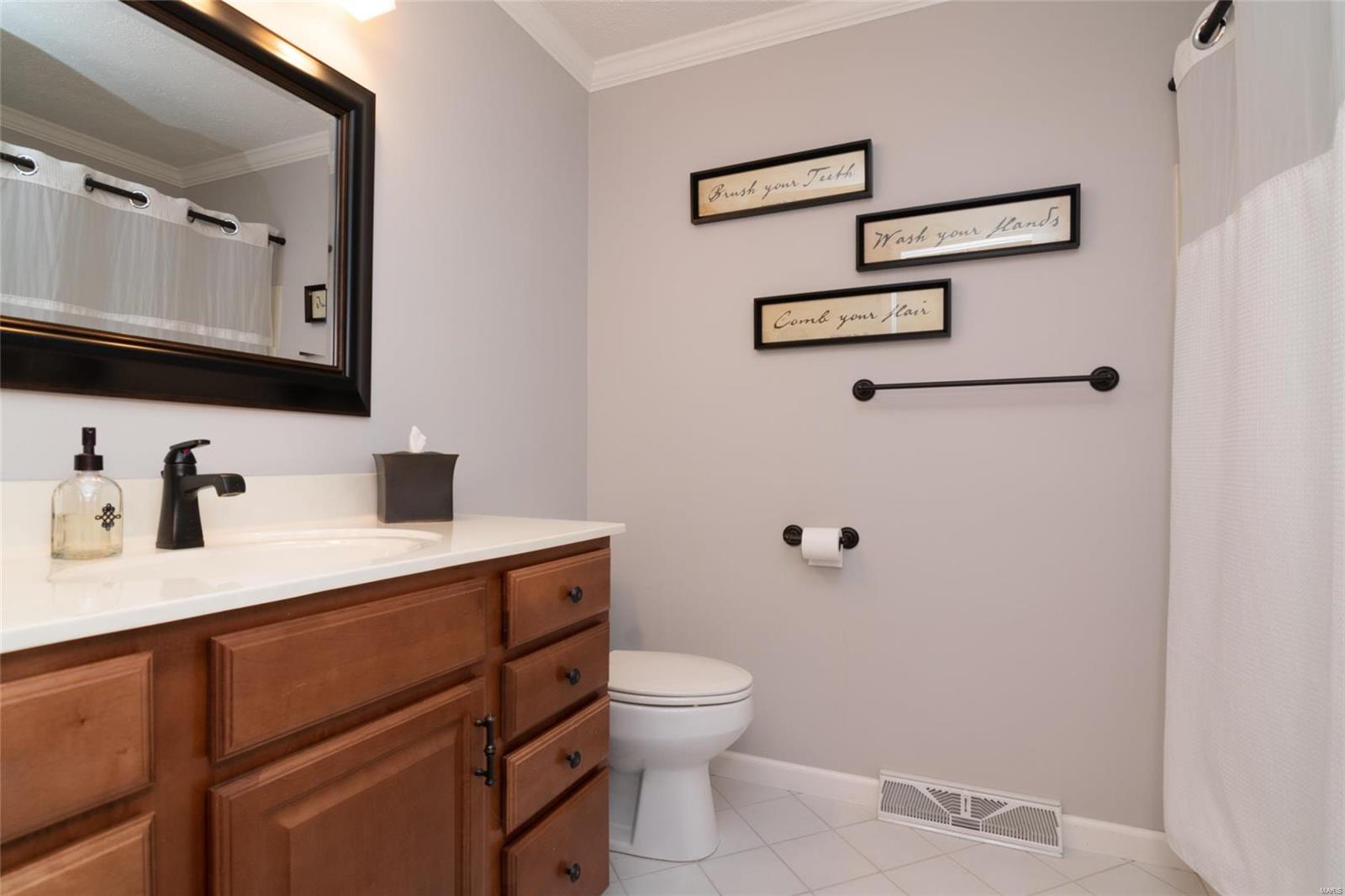20505 Ellwood Road Highland, IL 62249 - Photo 24 of 37