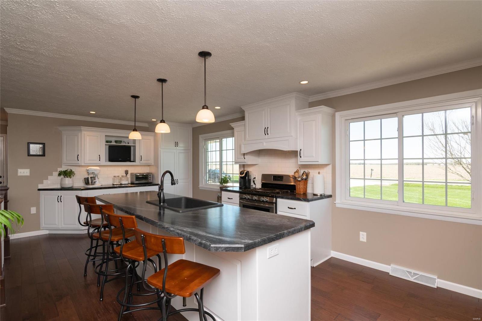 20505 Ellwood Road Highland, IL 62249 - Photo 25 of 37