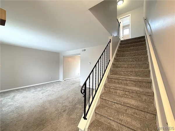 $157,900 | 72 Parkview Court, Lancaster, NY 14086