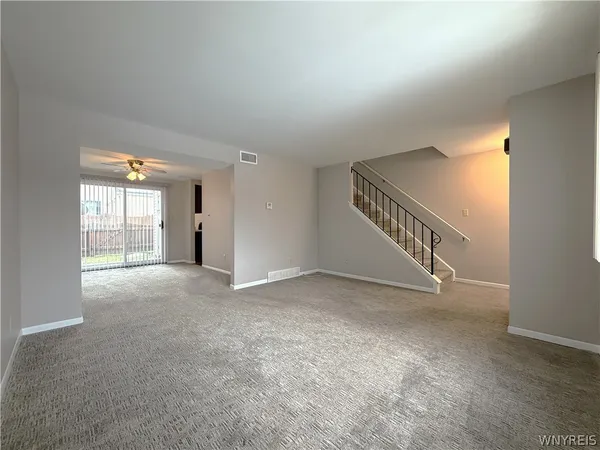 $157,900 | 72 Parkview Court, Lancaster, NY 14086