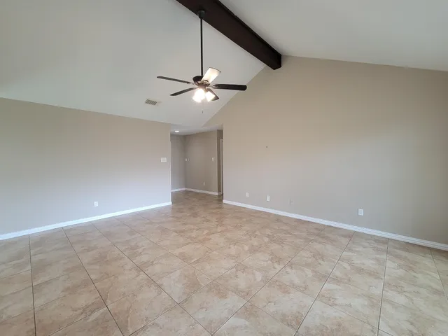 $2,100 | 10010 Sagecanyon Drive, Houston, TX 77089