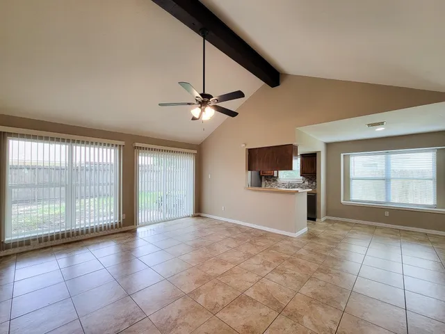 $2,100 | 10010 Sagecanyon Drive, Houston, TX 77089