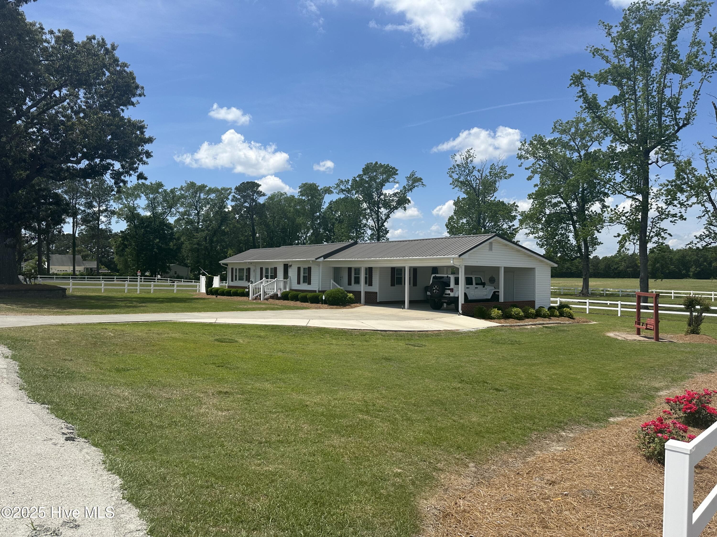 4998 Peacock Road Whiteville, NC 28472 - Photo 8 of 81 IMG_2795
