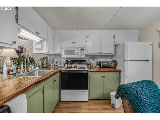 $79,000 | 620 Southeast 2nd Avenue, Unit 34, Canby, OR 97013