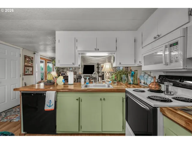 $79,000 | 620 Southeast 2nd Avenue, Unit 34, Canby, OR 97013