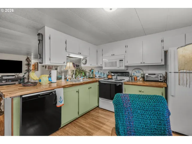 $79,000 | 620 Southeast 2nd Avenue, Unit 34, Canby, OR 97013