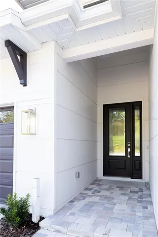a view of an entryway of a house