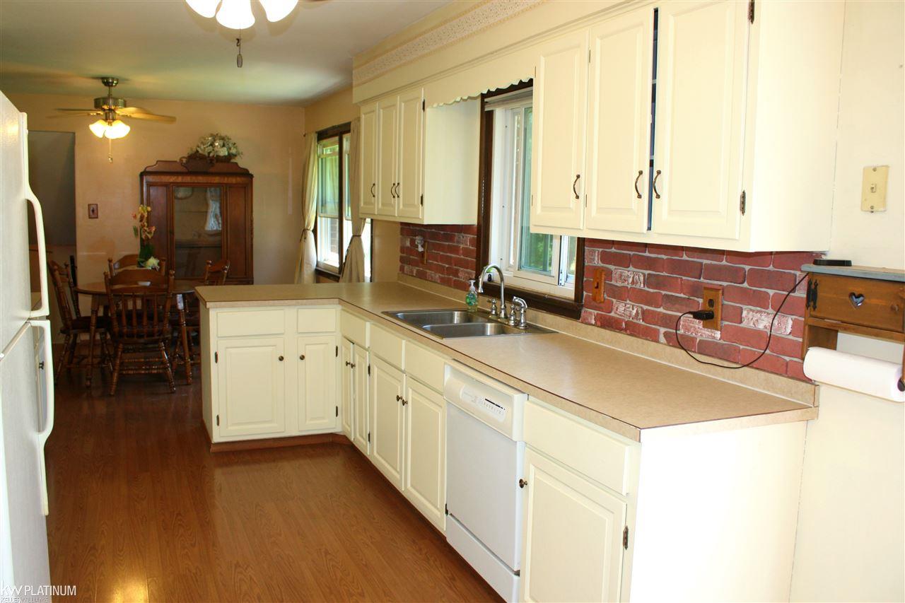 4783 Bricker Road Avoca, MI 48006 - Photo 12 of 91 31385446-11.JPG