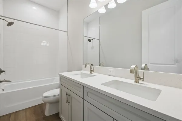 $1,049,990 | 166 Hidden Ests Court, Brandon, FL 33511