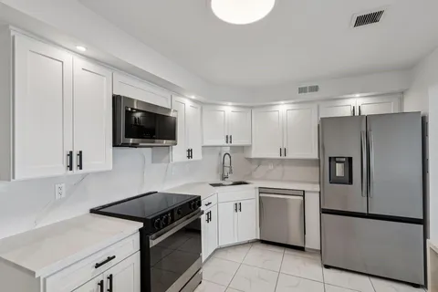 $875,000 | 111 North Pompano Beach Boulevard, Unit 1801, Pompano Beach, FL 33062