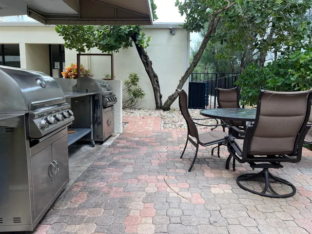 $2,200 | 3540 South Ocean Boulevard, Unit 108, South Palm Beach, FL 33480