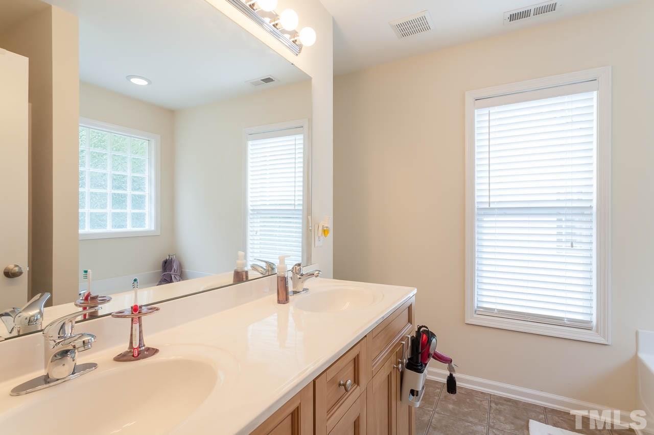 3417 Sunbright Lane Raleigh, NC 27610 - Photo 24 of 25 Gallery Image 24