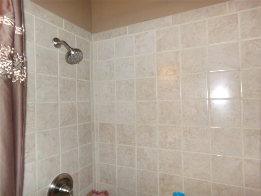 5213 Radnor Road Indianapolis, IN 46226 - Photo 11 of 27 Gallery Image 11