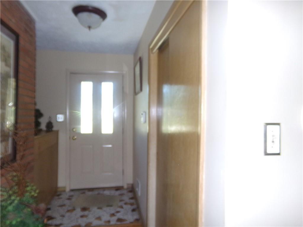 5213 Radnor Road Indianapolis, IN 46226 - Photo 7 of 27 Gallery Image 7