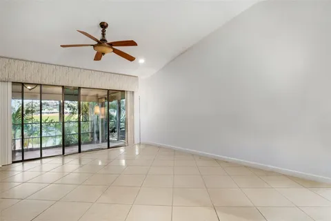 $475,000 | 16131 Laurel Drive, Unit 33, Weston, FL 33326