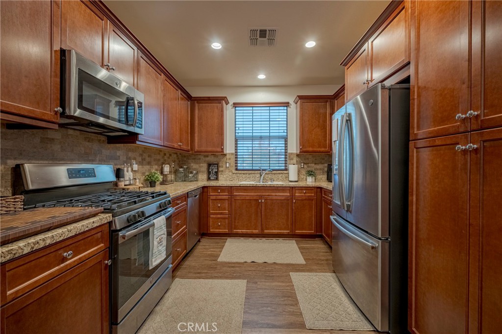 331 Carly Anne Drive Merced, CA 95341 - Photo 12 of 49