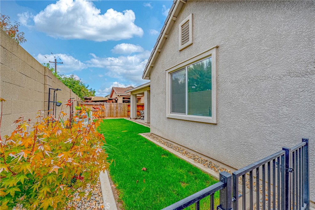 331 Carly Anne Drive Merced, CA 95341 - Photo 37 of 49