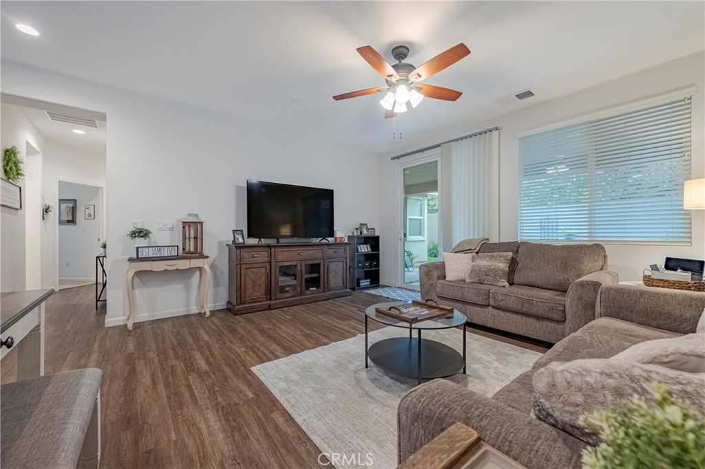 331 Carly Anne Drive Merced, CA 95341 - Photo 10 of 49