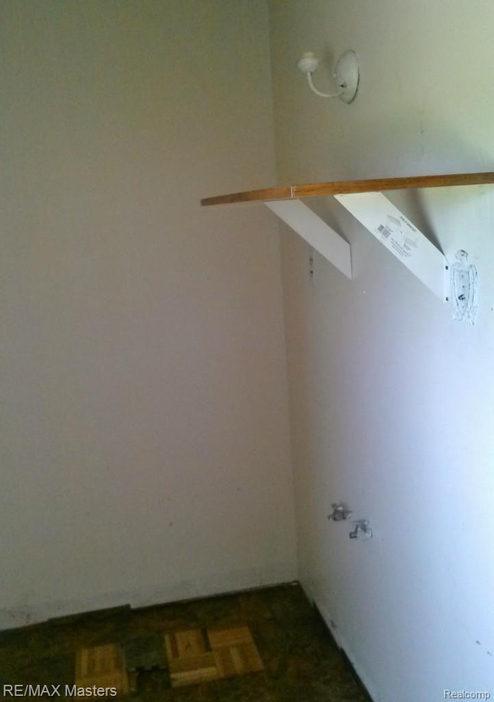 6575 Labo Road South Rockwood, MI 48179 - Photo 14 of 33 Laundry room closet